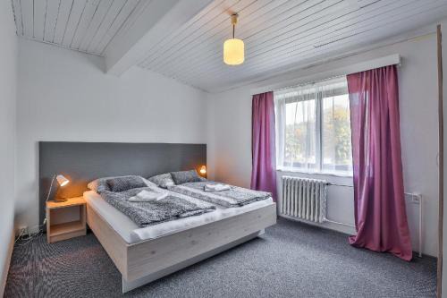 Potstat House | Pet-Friendly Ubytování Hilšer with Oceanfront Views