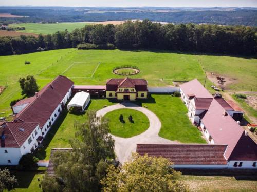 Malsice House | Penzion Karolín