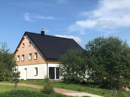 Kvilda Apartment | Pet-Friendly Retreat at Penzion Kvilda - Luční, Rated 9.1
