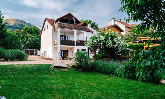 Zalhostice House | Discover Penzion Labská Vyhlídka with Oceanfront Views