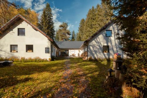 Vacov House | Discover Penzion Medové údolí: 9.4/10 Rated Getaway