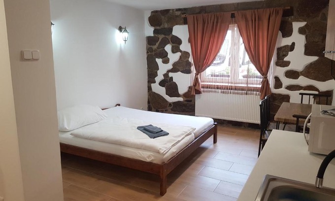 Brezova House | Discover Penzion na statku Březová: Pet-Friendly Retreat