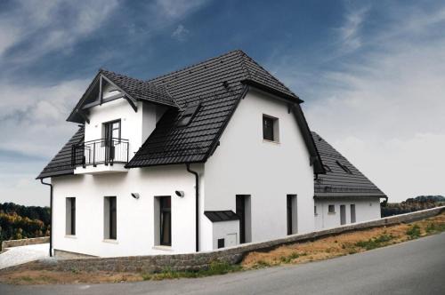 Milire House | Discover Penzion Na Zlaté cestě: Top-Rated with Hot Tub