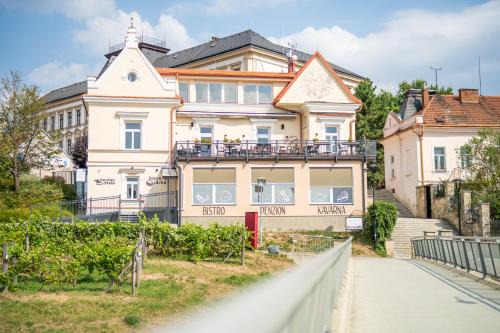 Uhersky Brod House | Comfortable Stay at Penzion Nad Lávkou with Breakfast