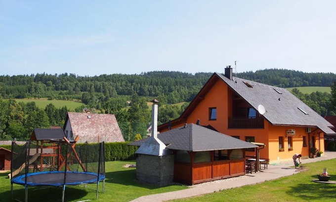 Techonin House | Relax at Penzion Otmarka with Ocean Views & Hot Tub