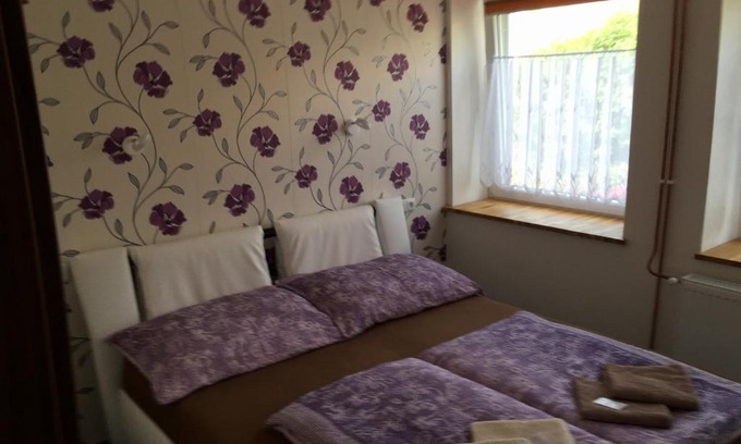 Pritluky House | Welcoming Penzion Pálava: Family-Friendly with Hot Tub