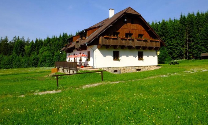 Zadov House | Cozy Guest Houses in Nové Hutě, Czech Republic for Families