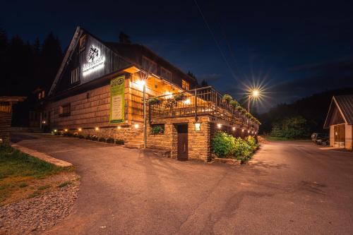 Velke Karlovice House | Cozy Penzion pod Pralesem: Pet-Friendly with Breakfast