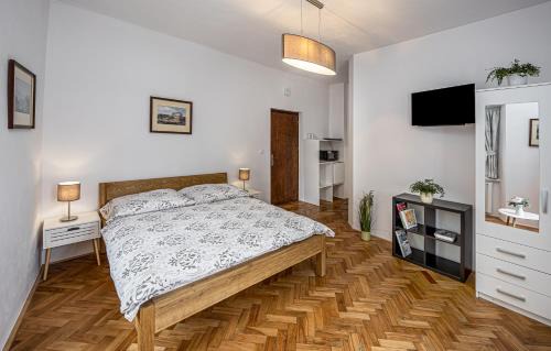 Roundnice nad Labem House | Inviting Penzion Popelka with Pool & Child-Friendly Vibes