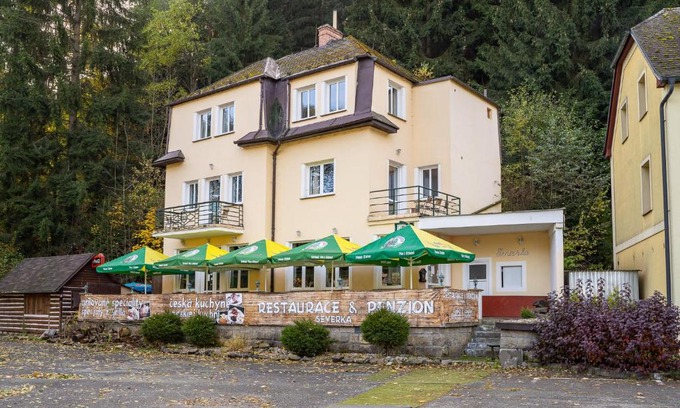 Teplice nad Metuji House | Cozy Penzion Severka: Highly Rated with Breakfast Included
