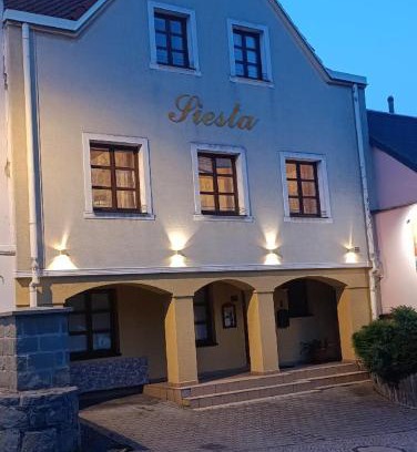 Pribor House | Penzion SIESTA
