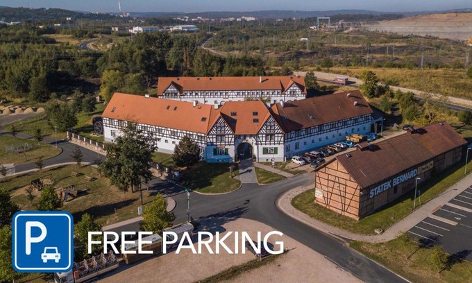 Kralovske Porici House | Experience Cozy Comfort at Penzion statek Bernard