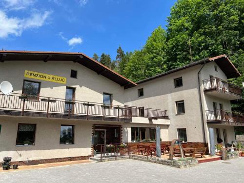 Vestin House | Discover Penzion U Klujů: Family-Friendly & Pet Welcoming