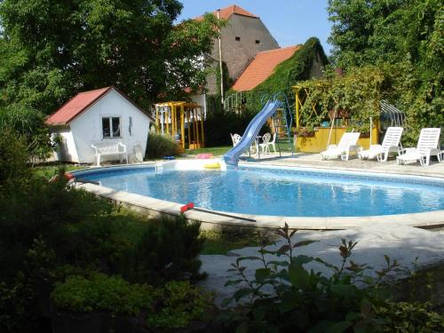 Jestrebi House | Discover Penzion u lípy: 9/10 Rating with Pool & Hot Tub