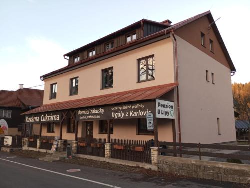 Velke Karlovice Apartment | Penzion U Lípy