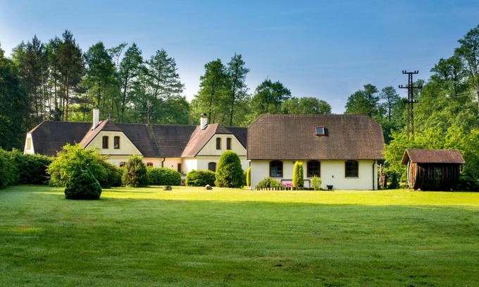Trebon House | Pet-Friendly Retreat at Penzion U starých sádek - Rated 9.5