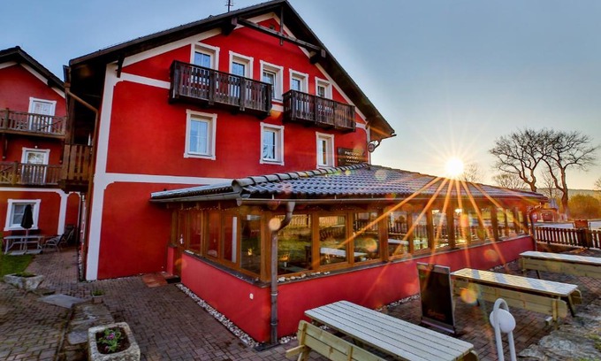 Predni Vyton House | Top-Rated Penzion Výtoň with Oceanview & Family-Friendly Amenities