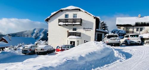 Strazne House | Charming Penzion V Kolonce: Pet-Friendly with Pool Access