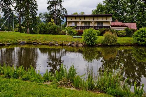 Velke Losiny House | Discover Penzion Vaněk: Family-Friendly Stay with Accessibility
