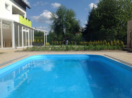 Kladenske Rovne House | Guest Favorite: Penzion Zelená zahrada with Pool & Ocean View