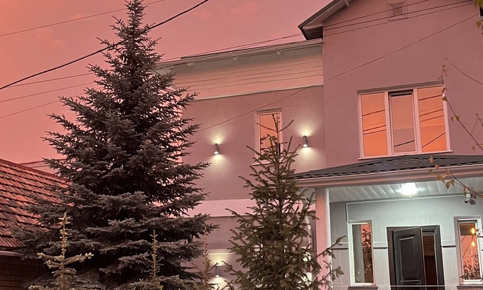 Orto-Say House | Budget-Friendly Stay at People Hostel & Suites with Breakfast