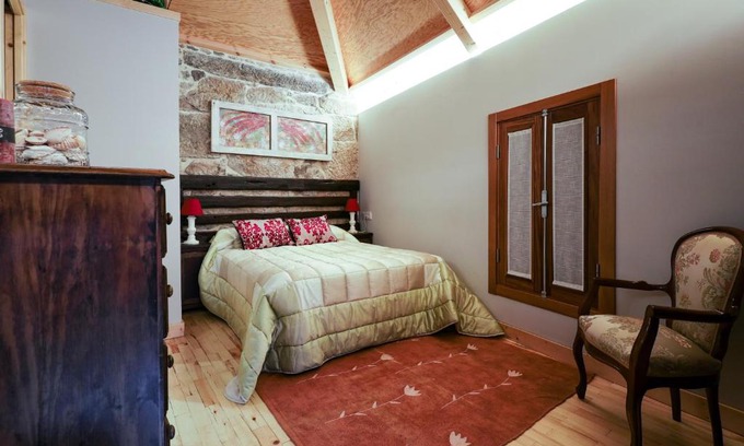 Marin House | Top-Rated Pepita Carnera: Your Ideal Getaway Awaits