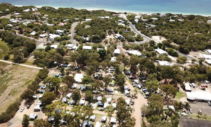 Stirling Estate Hotel | Oceanfront Retreat at Peppermint Grove Beach Holiday Park