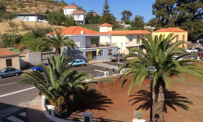 Puntagorda Apartment | Cozy Pequeño Estudio Pinar 2 - Highly Rated & Family-Friendly