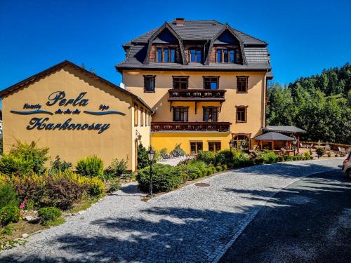 Karpacz Bed & Breakfast | Relax at Perła Karkonoszy SPA with Private Pool and Spa