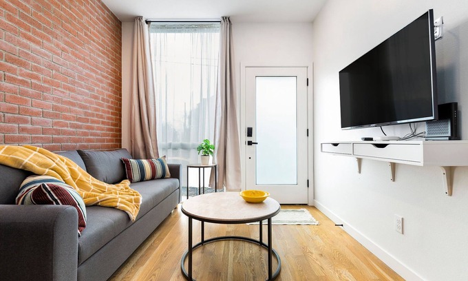Minor House | Modern Marion Manor Townhome: 9.4/10 Rating & Pet Friendly