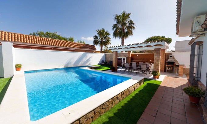 Chiclana de la Frontera Villa | Family-Friendly Villa with Ocean Views and Private Pool