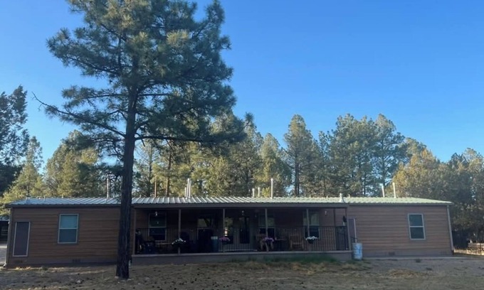 Mayhill Resort | Perfect 8-bedroom cabin in Mayhilln@ Sacramento Mountain Retreat