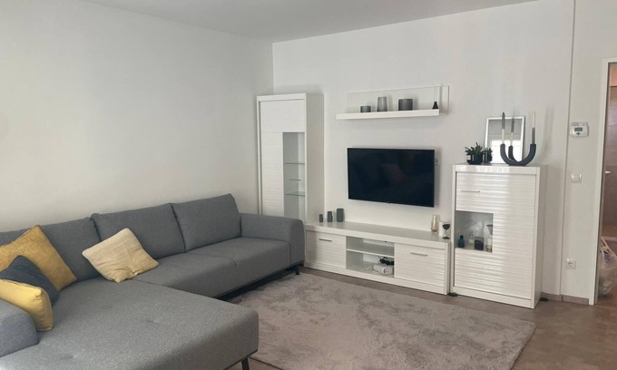 Oberdobling Apartment | Family-Friendly Stay Near Danube Canal in Vienna