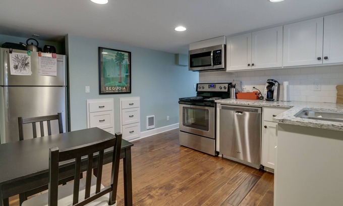 Kerns Apartment | Ideal Retreat for Work and Play with Family-Friendly Amenities
