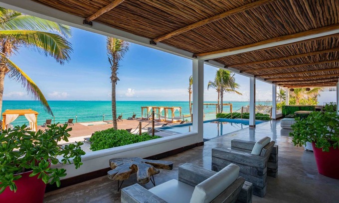 Costa Mujeres Villa | Perfect Beach Location For Families And Weddings