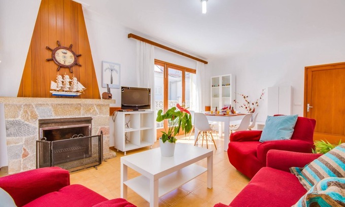 Alcudia House | Perfect Beachfront Getaway