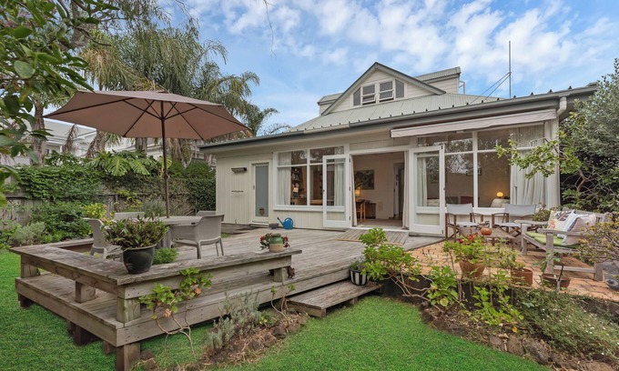 Devonport House | Perfect blend of character, comfort, and convenience