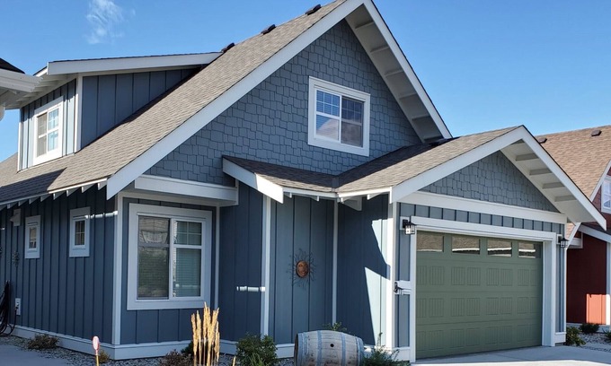 Okanagan-Similkameen Cottage | Ideal Retreat - Cottage on Osoyoos Lake with Pool & Spa