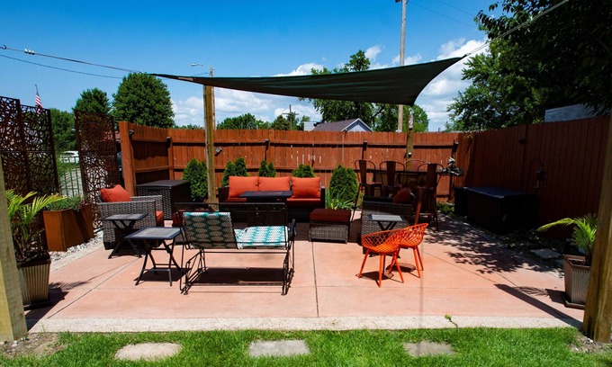 Grand Haven House | Prime Downtown Location with Ocean View & Spa Amenities