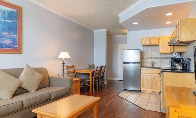 Steamboat Springs Apartment | Perfect Escape! Serene Unit, Near Bashor Ski Lift, Kitchen