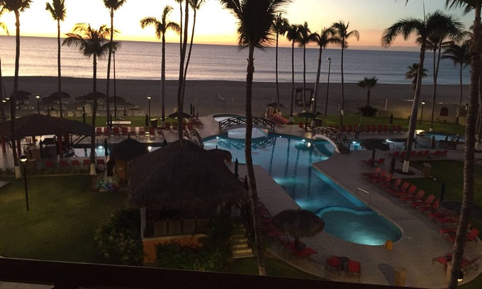 El Rosarito Resort | Ideal Family Getaway: Pool, Spa & More in Baja