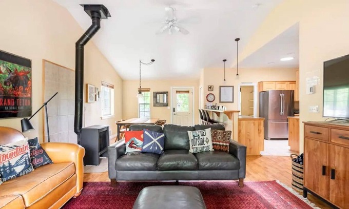Creekside Meadows House | Ideal Family Retreat in Driggs with Hot Tub & Spa Access