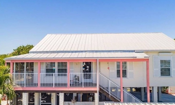 Saint James City Apartment | Ideal Fishing Getaway Near Pine Island Sound