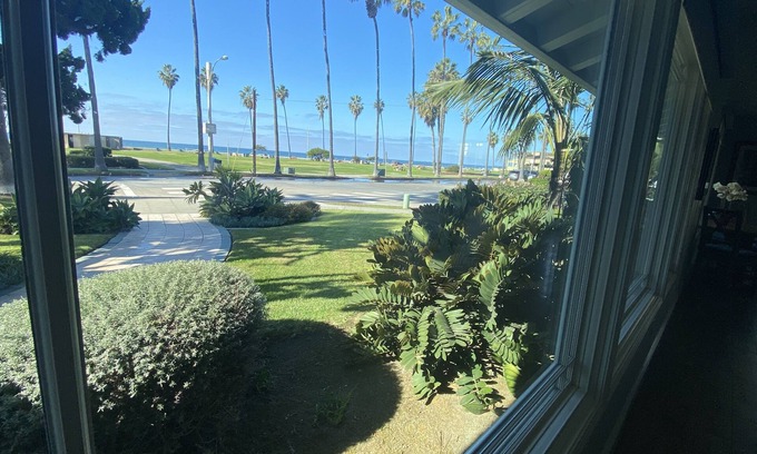 La Jolla Shores House | Ideal Family Retreat with Ocean Views and Pool Access