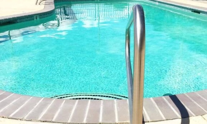 Boardman Hotel | Ideal Retreat for Family or Friends - Pool & Ocean Views!