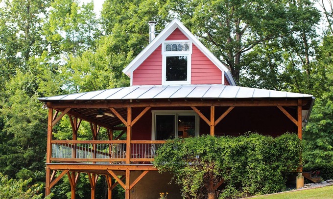 Rockbridge Baths Cottage | Perfect for a Secluded Getaway