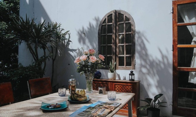 Cat Hai House | Ideal Retreat for Small Groups with Ocean Views and Pool