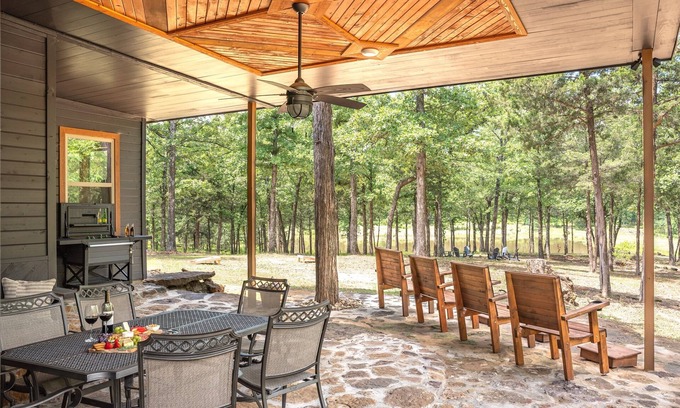 Edgewood House | Ideal for Groups: Enjoy Spa and Hot Tub Amenities