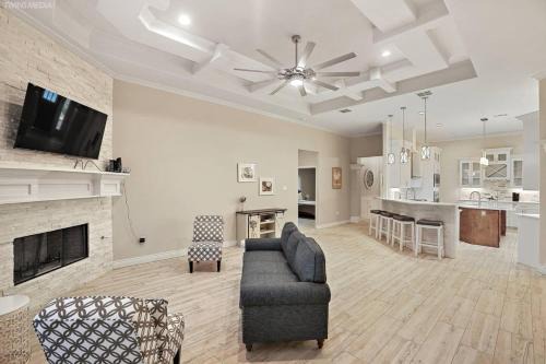 South Side House | Perfect for larger companies