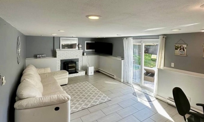 Braintree House | Ideal Retreat for Short or Long Stays near Boston & Cape